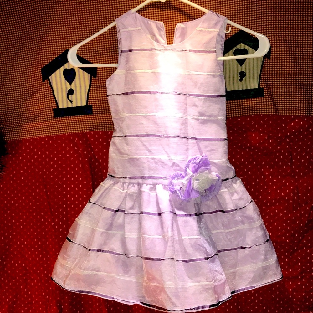 Girls dress
